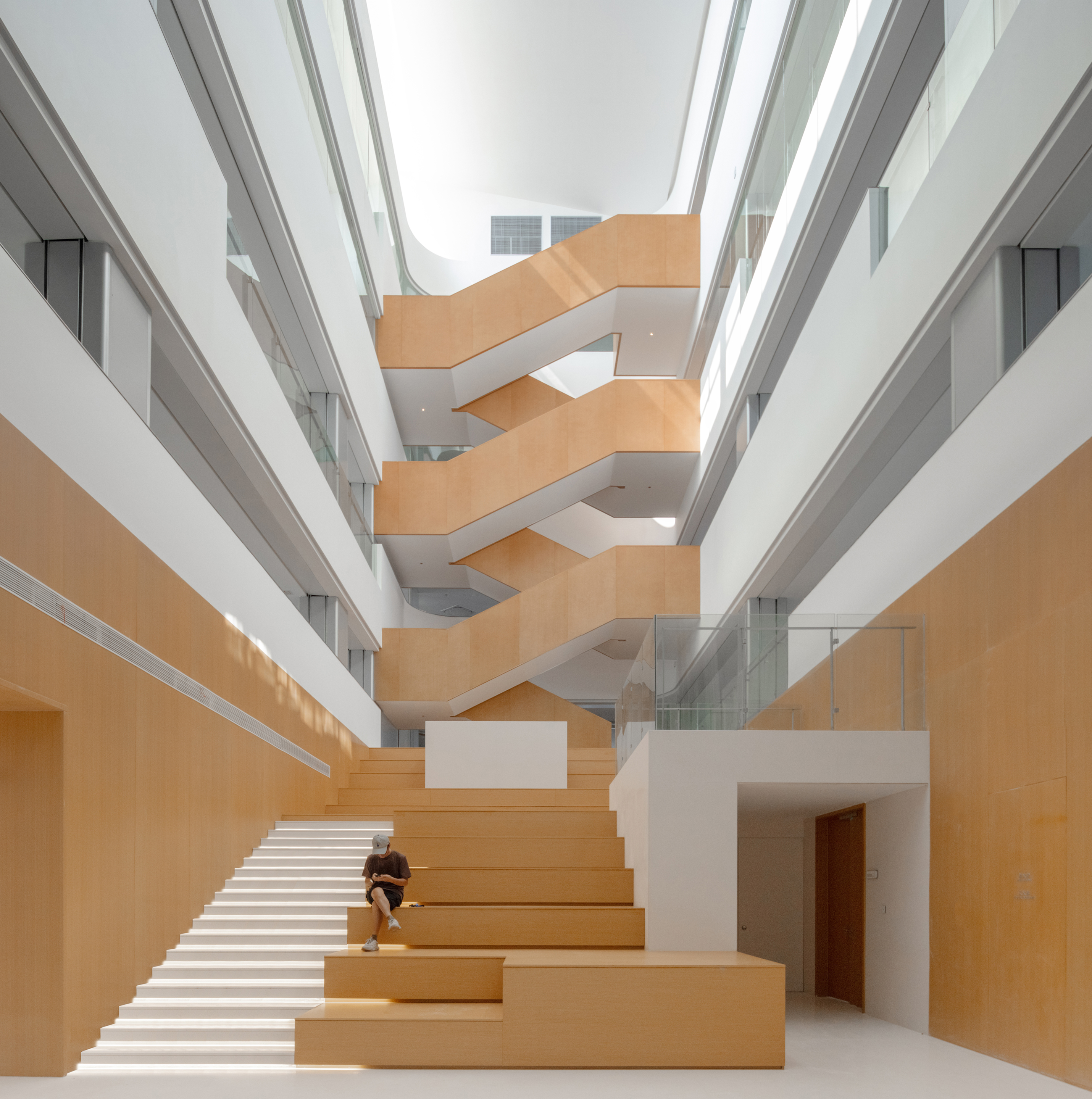 35 北中庭 摄影：存在建筑-建筑摄影.jpg